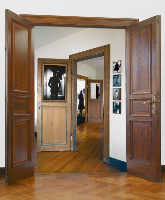 Anett Stuth Fotografie | ABSCHIED | 2005 | Aus der Serie: „Raum-Zeit-Bild“ | c-print, Diasec