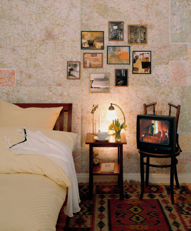 Anett Stuth Fotografie | Schlafzimmer | 2004 | Aus der Serie: „Raum-Zeit-Bild“ | c-print, Diasec | Fotografie | Photography