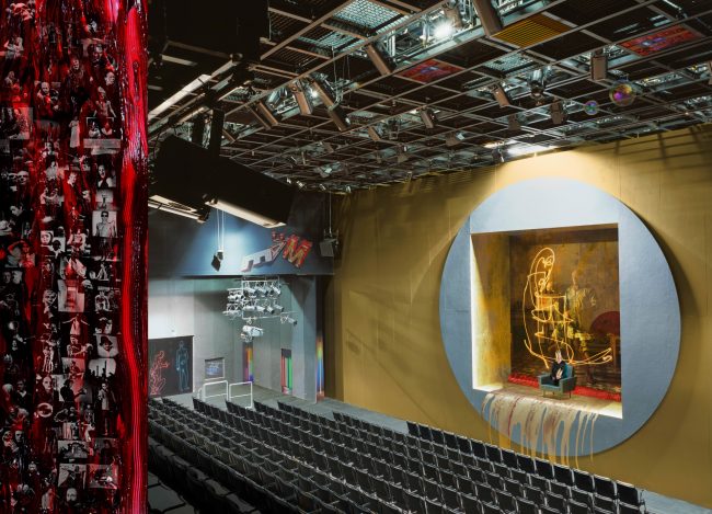 Anett Stuth Fotografie | SEIN SCHEIN NICHTSEIN / EXISTENCE APPEARANCE NON-EXISTENCE | 2014 Aus der Serie „Raum-Zeit-Bild“ / From the series „Space–Time–Image“ c-print, Diasec